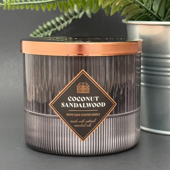 BBW Coconut Sandalwood White Barn Bath & Body Works 3 Wick Candle - Picture 1 of 10
